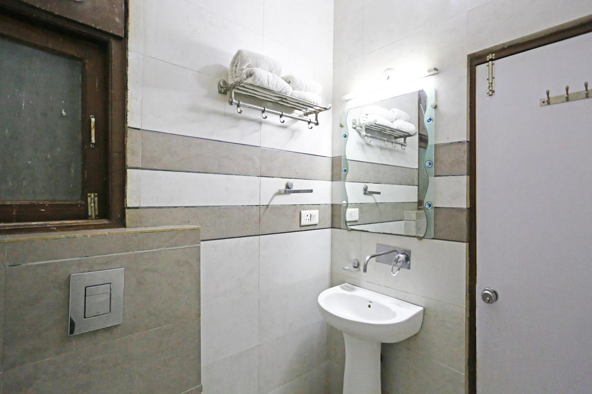 Hotel Ambrosia - A Boutique Hotel Nuova Delhi Esterno foto